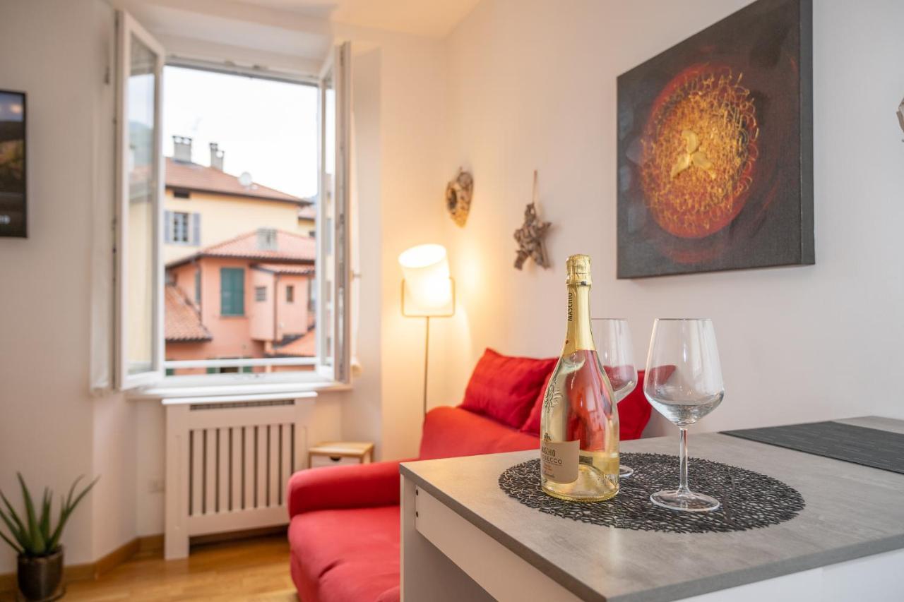 Portatorre Suite, A Charming Apartment In The Heart Of Como, Free Private Parking, Air Conditioning & More! Exteriér fotografie