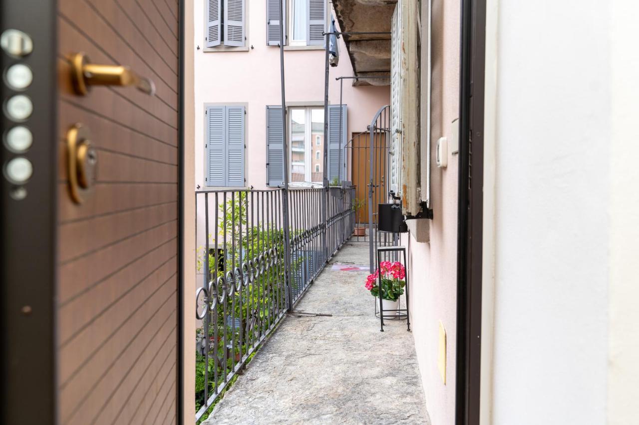 Portatorre Suite, A Charming Apartment In The Heart Of Como, Free Private Parking, Air Conditioning & More! Exteriér fotografie