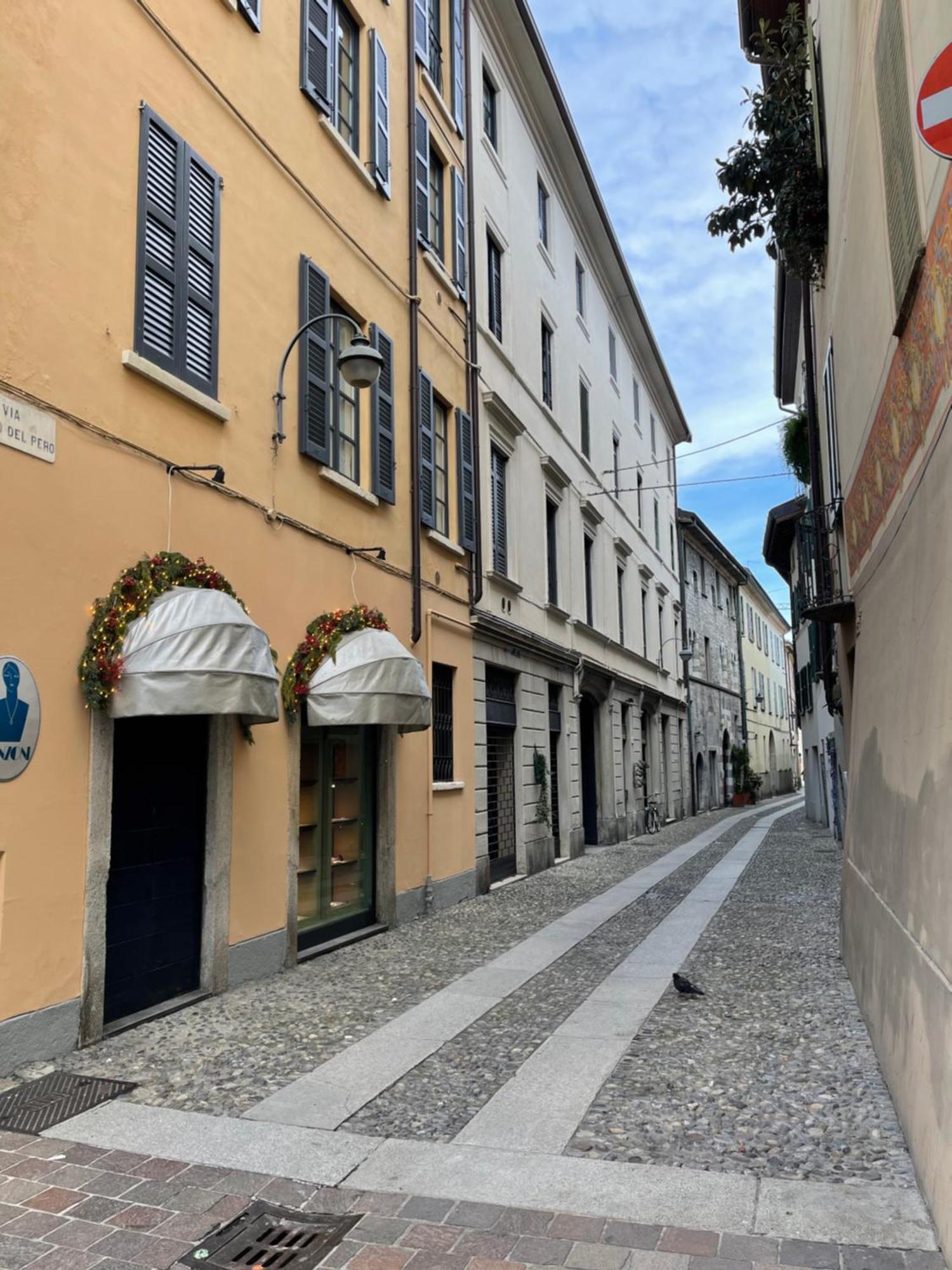 Portatorre Suite, A Charming Apartment In The Heart Of Como, Free Private Parking, Air Conditioning & More! Exteriér fotografie